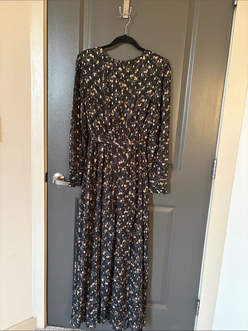 Black Floral Wrap Maxi Dress with Tie Waist - Picture 4 of 6